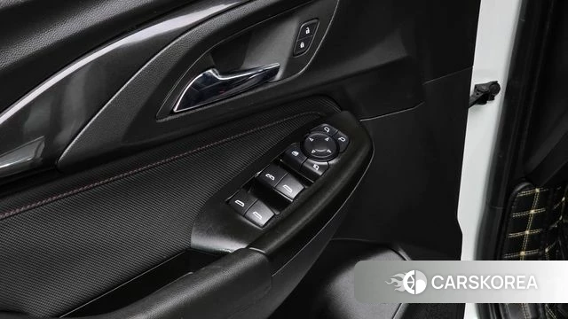 Chevrolet (GM Daewoo) Trailblazer 2021 Белый из Кореи, фото 6