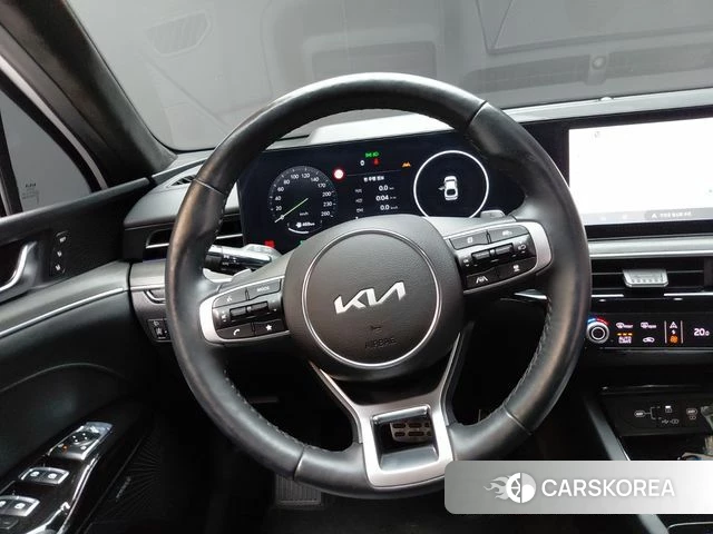 Kia The New K5 Hybrid 3rd generation 2023 Белый из Кореи, фото 6
