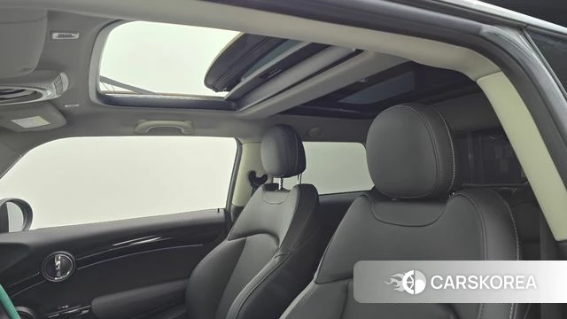Mini Cooper 2022 Зеленый из Кореи, фото 6