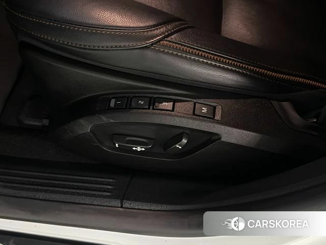 Volvo V40 Cross-Country 2018 Белый из Кореи, фото 6