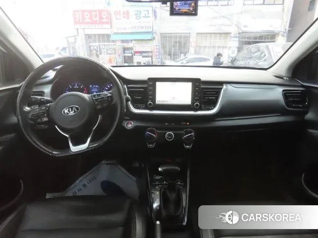 Kia Stonic 2019 Белый из Кореи, фото 6