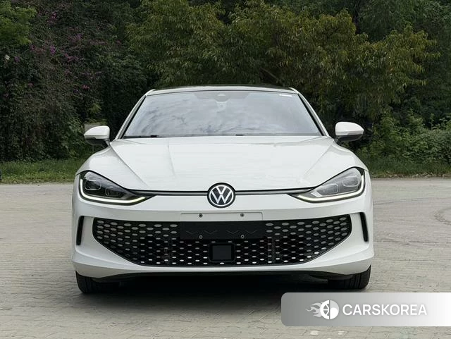 Volkswagen Lingdu 2022 Белый из Китая, фото 6