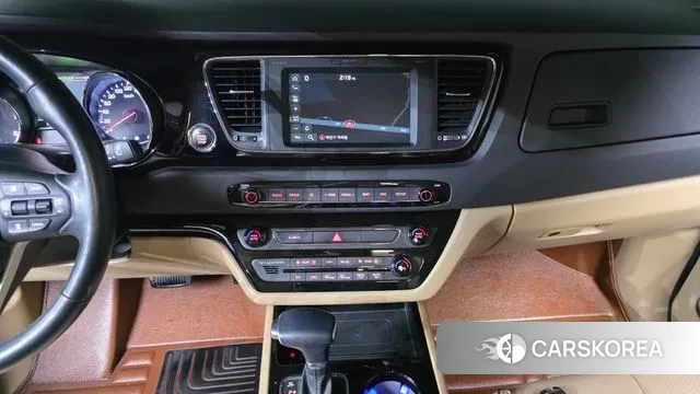 Kia The New Carnival 2018 Белый из Кореи, фото 6