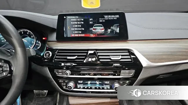 BMW 5 Series (G30) 2018 Белый из Кореи, фото 6