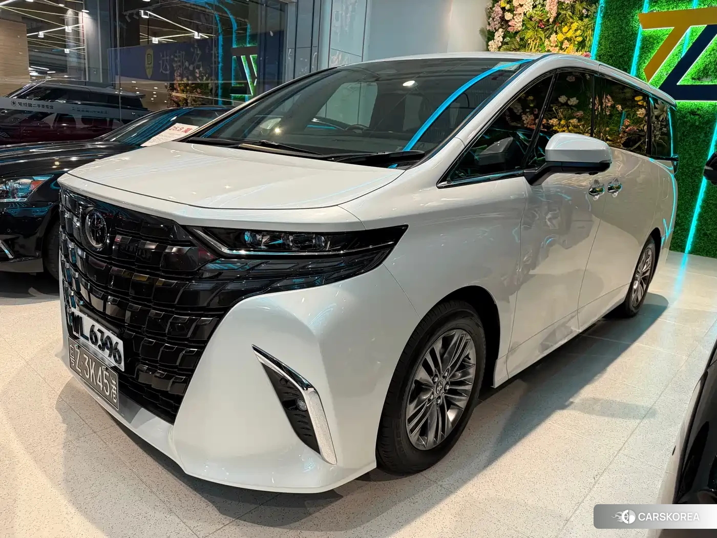 Toyota Elfa 2025 Белый из Китая, фото 6