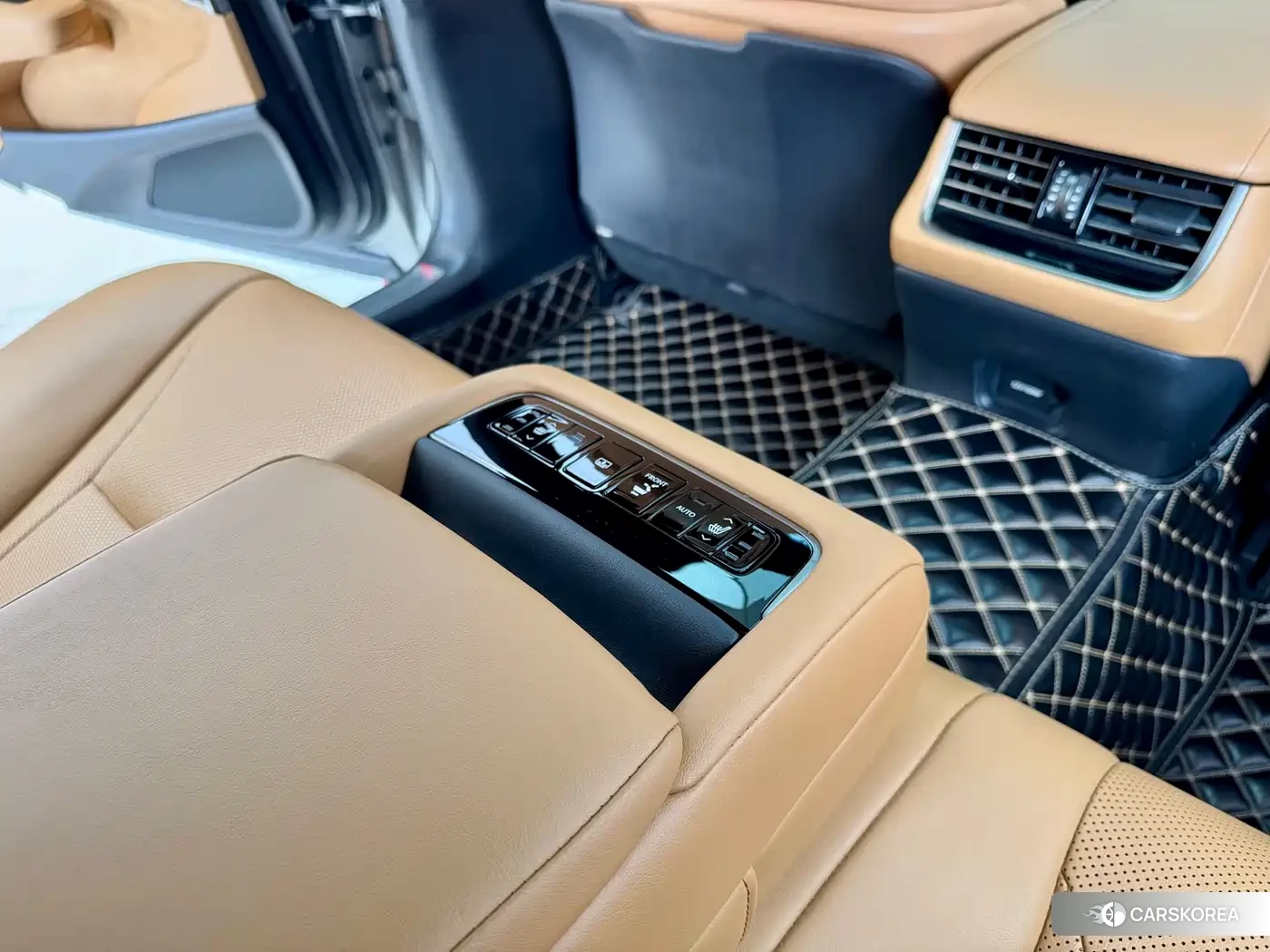 Lexus LS 2022 Champagne/brown из Китая, фото 6