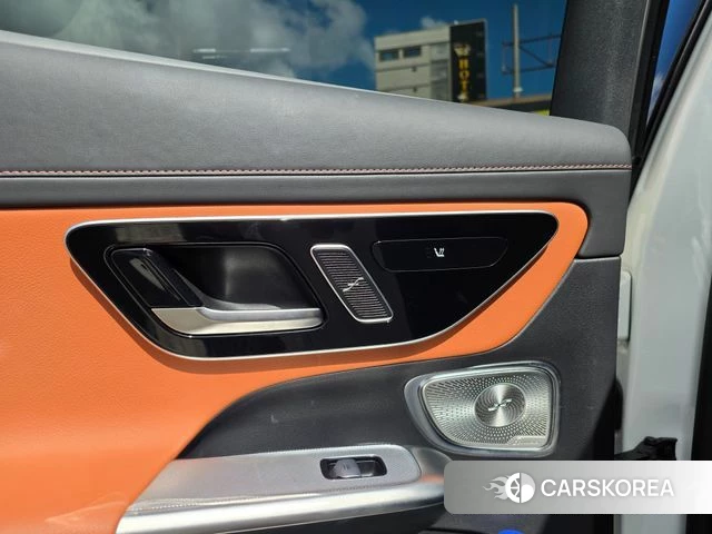 Mercedes-Benz GLC-Class X254 2024 Белый из Кореи, фото 6