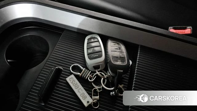 Hyundai Staria 2021 Черный из Кореи, фото 6