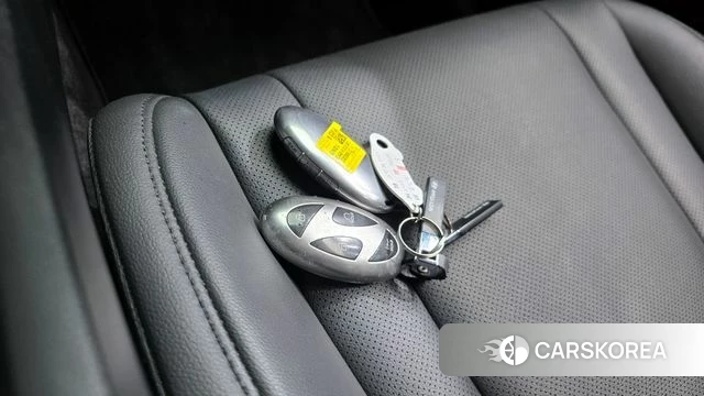 Hyundai Grandeur Hybrid (GN7) 2023 Черный из Кореи, фото 6
