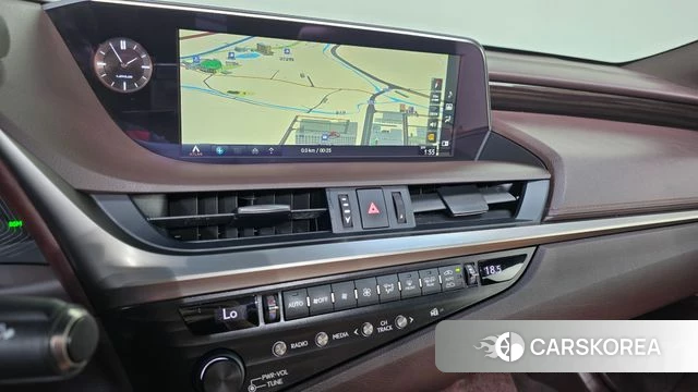 Lexus ES300h 7th generation 2019 Песочный из Кореи, фото 6