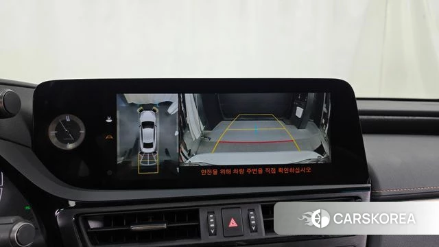 Lexus ES300h 7th generation 2023 Белый из Кореи, фото 6