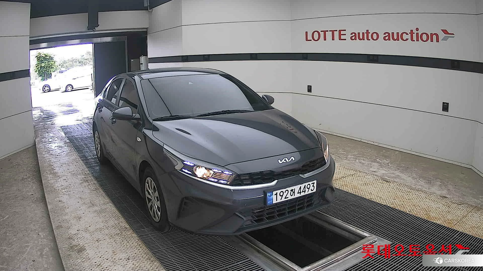 Kia K3 2023 Platinium Graphite из Кореи, фото 6