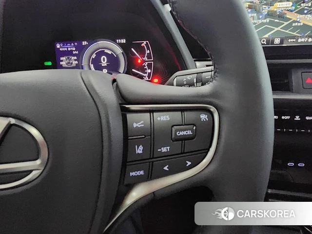 Lexus UX250h 2023 Белый из Кореи, фото 6
