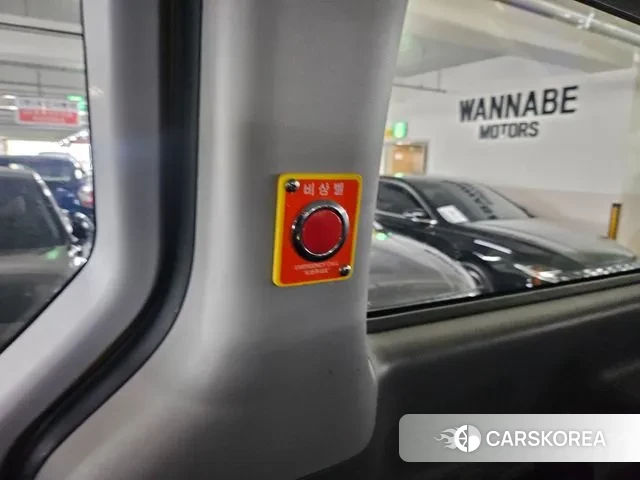 Hyundai The New Grand Starex 2018 Желтый из Кореи, фото 6