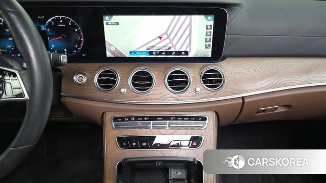 Mercedes-Benz E-Class W213 2021 Черный из Кореи, фото 6