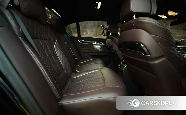 BMW 7 Series (G11) 2022 Черный из Кореи, фото 6