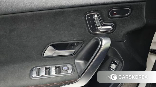 Mercedes-Benz A-Class W177 2022 Белый из Кореи, фото 6