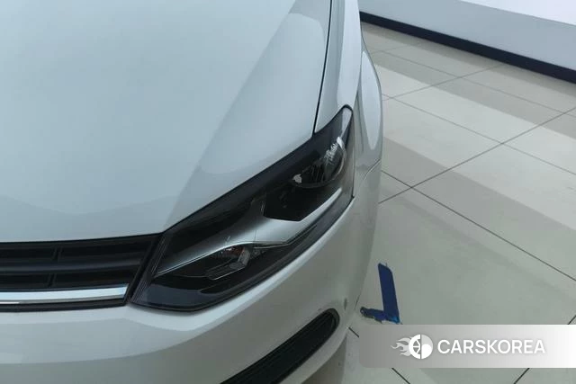 Volkswagen Polo 2019 Белый из Китая, фото 6