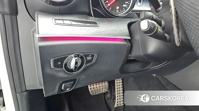 Mercedes-Benz E-Class W213 2018 Белый из Кореи, фото 6