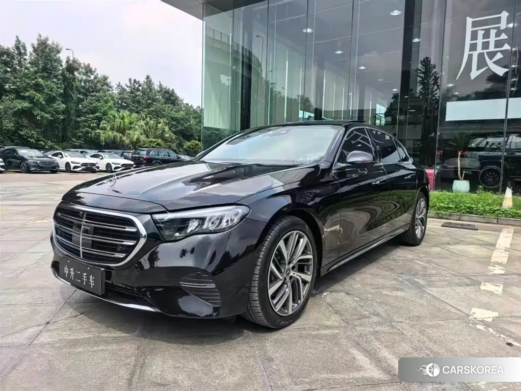 Mercedes-Benz E-Class 2023 Черный из Китая, фото 6