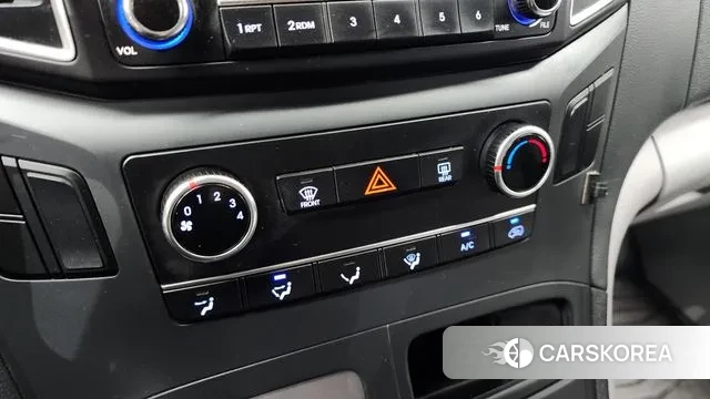 Hyundai The New Grand Starex 2019 Серебристо-серый из Кореи, фото 6