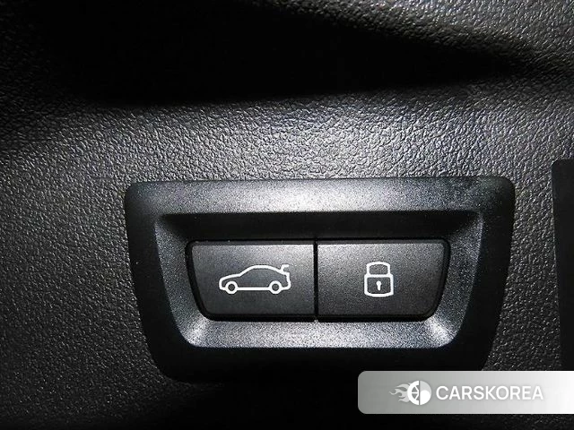BMW X7 (G07) 2024 Черный из Кореи, фото 6