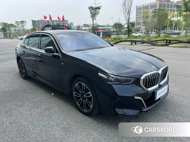 BMW 5 series 2024 Черный из Китая, фото 6