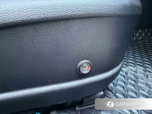 Kia K3 2023 Темно-серый из Китая, фото 6