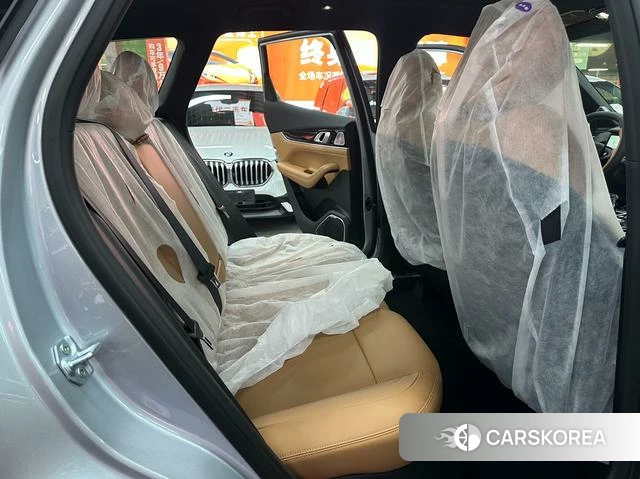 Geely Automobile Boyue L 2026 Серебристо-серый из Китая, фото 6