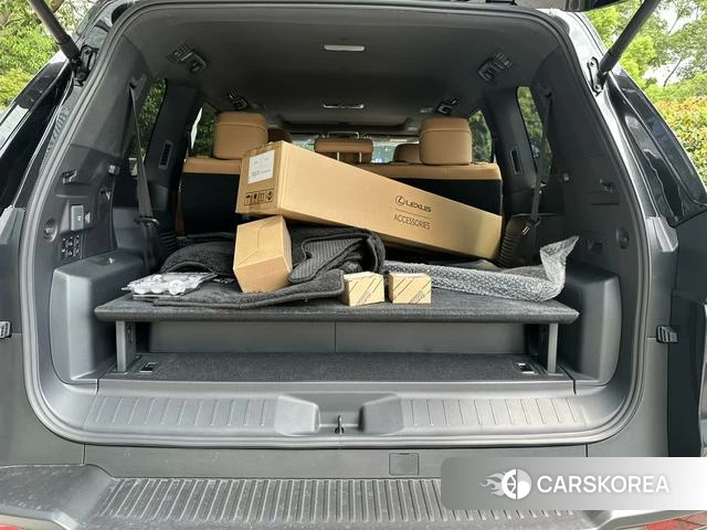 Lexus LX 2025 Черный из Китая, фото 6