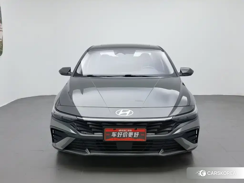 Hyundai Elantra 2024 Silver/gray из Китая, фото 6