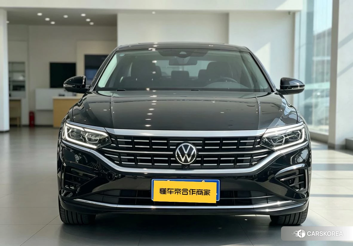 Volkswagen Passat 2023 Черный из Китая, фото 6