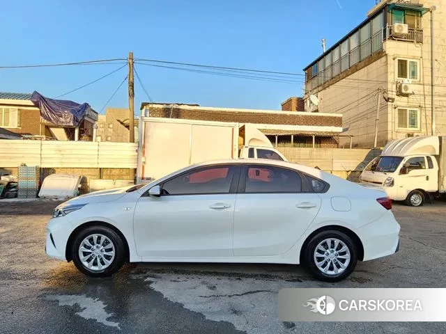 Kia The New K3 2nd generation 2021 Белый из Кореи, фото 6