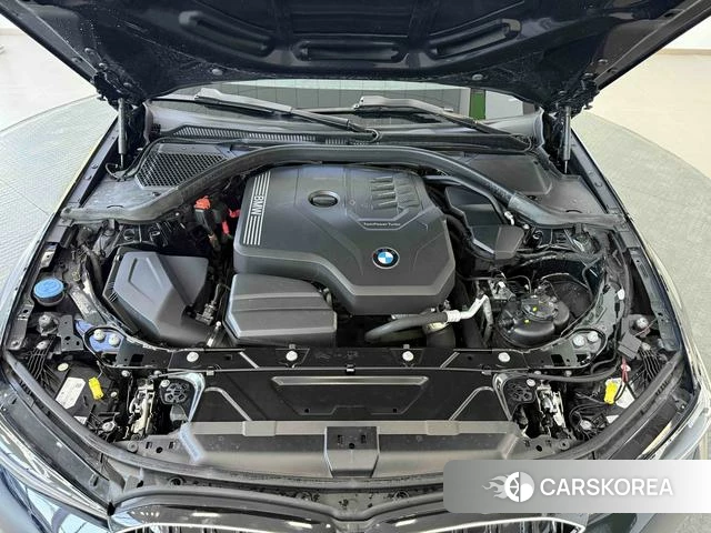 BMW 3 series 2023 Черный из Китая, фото 6
