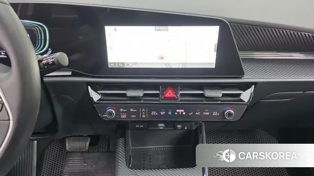 Kia Di Ol Nu Niro 2024 Белый из Кореи, фото 6