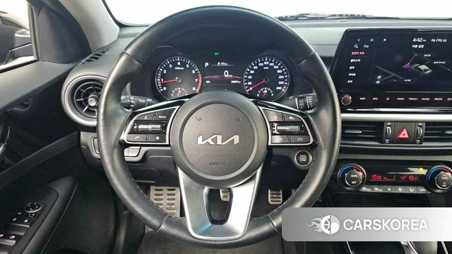 Kia The New K3 2nd generation 2024 Черный из Кореи, фото 6