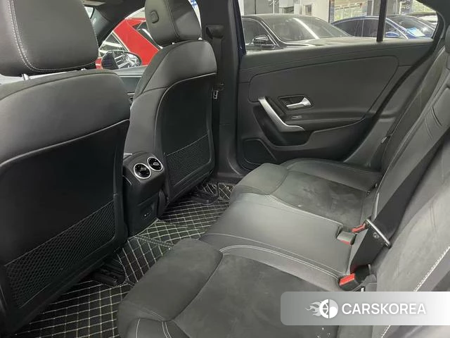 Mercedes-Benz Class A 2021 Синий из Китая, фото 6