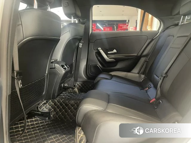 Mercedes-Benz Class A 2022 Белый из Китая, фото 6