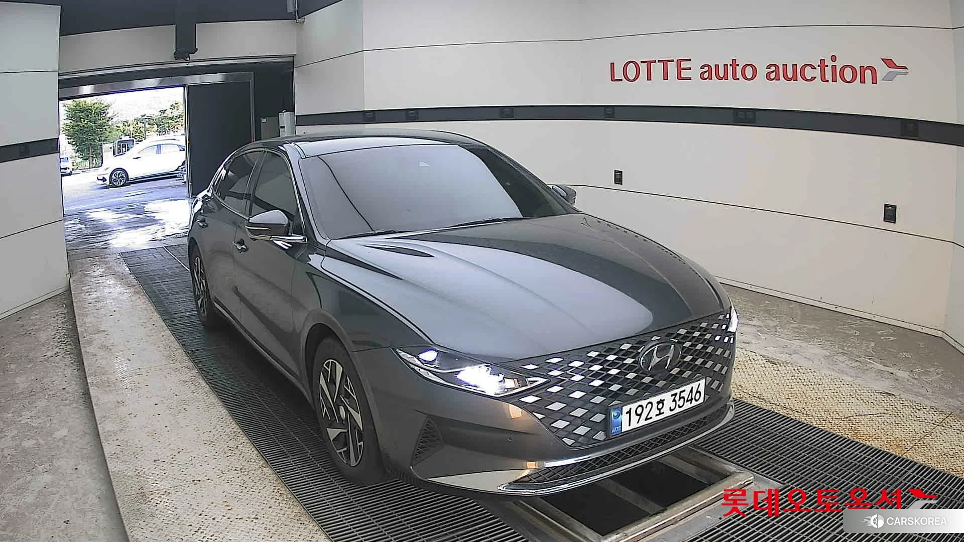 Hyundai Grandeur Hybrid 2023 Nocturne Grey Metallic из Кореи, фото 6