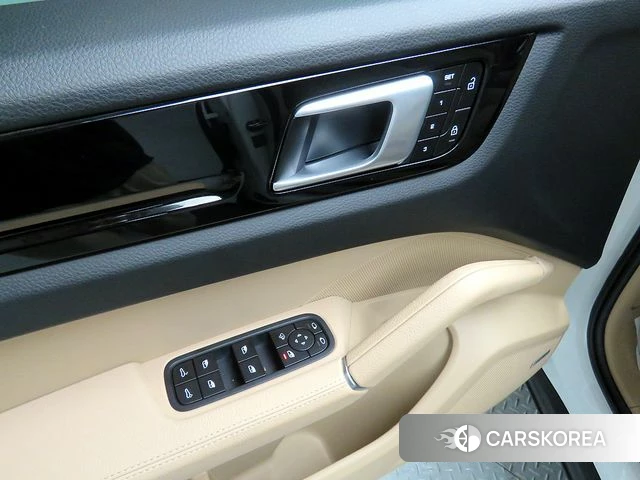 Porsche Cayenne (PO536) 2022 Белый из Кореи, фото 6