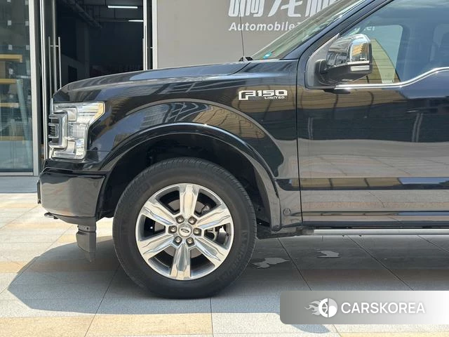 Ford F-150 2022 Черный из Китая, фото 6