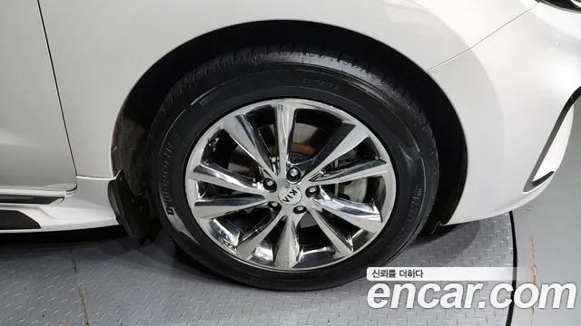 Kia The New Carnival 2019 Белый из Кореи, фото 6