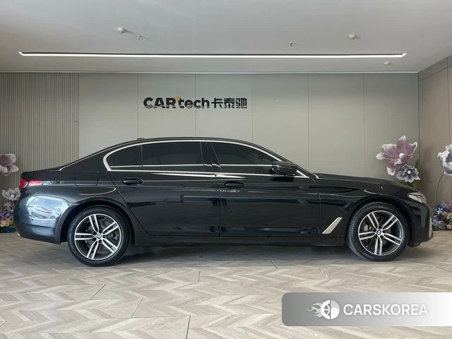 BMW 5 series 2021 Черный из Китая, фото 6