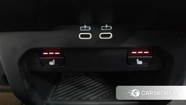BMW 5 Series (G60) 2024 Серебристо-серый из Кореи, фото 6