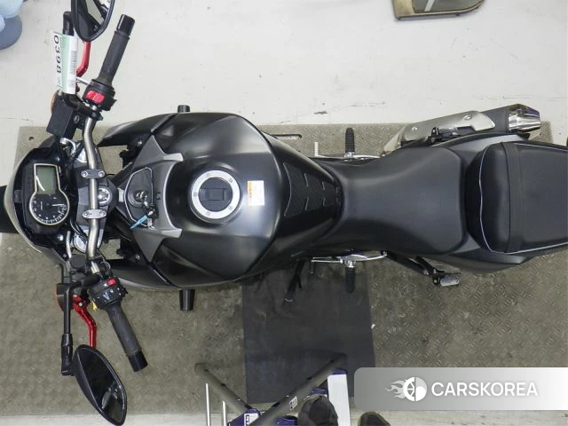 Проданный Suzuki GSR750 ABS id 4012139 из Японии, фото 6