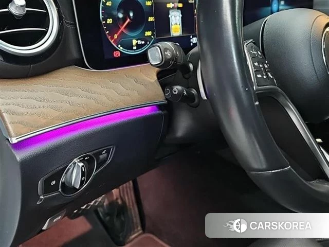 Mercedes-Benz E-Class W213 2021 Белый из Кореи, фото 6