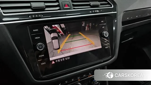 Volkswagen Tiguan second Generation 2020 Белый из Кореи, фото 6