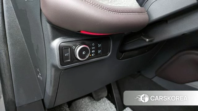 Ford Explorer 6th Generation 2025 Серый из Кореи, фото 6