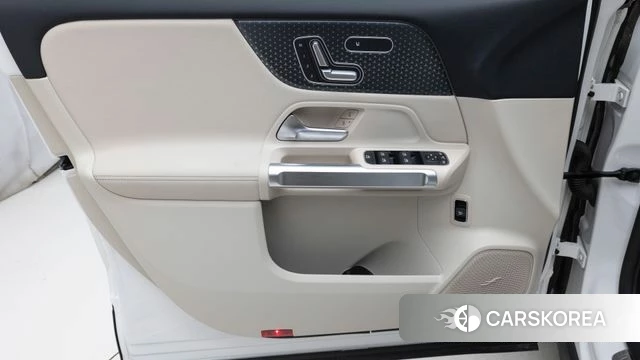 Mercedes-Benz EQB X243 2025 Белый из Кореи, фото 6