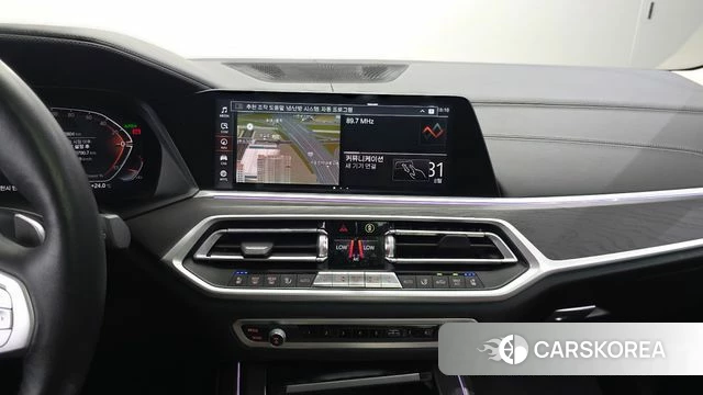 BMW X7 (G07) 2022 Белый из Кореи, фото 6